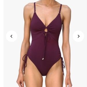 Robin Piccone Aubrey Key Hole One piece - Size 4